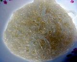 A picture of step 1 of Fried Cellophane Noodle With Spam.
