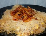 A picture of step 6 of Spicy Vegetarian Noodle.