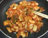 A picture of step 2 of Delicious Mild Miso Kimchi Hot Pot.