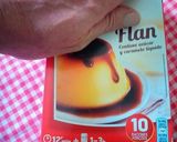 Foto del paso 1 de la receta: Flan de vainilla con bizcochos de nata y chocolate
