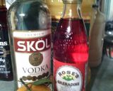 A picture of step 1 of sunshines sunrise sipper.