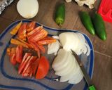 Foto del paso 2 de la receta: Pollo a la mexicana