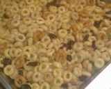A picture of step 3 of Blueberry Cherrio Cereal Bars.
