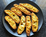Foto del paso 5 de la receta: Pan casero de ajo y parmesano