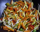 Foto del paso 7 de la receta: Spaghetti con verduras al wok (estilo oriental con salsa yakisoba)