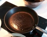 Foto langkah ke 2 dari resep Simple 3 Step No-Bake Oreo Mille Crepe - AAP Recipe.