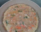 Foto langkah ke 3 dari resep Omelette Ayam.