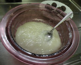 A picture of step 3 of Daifuku-mochi with Sliced Mochi.