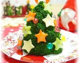 A picture of step 9 of A Simple Christmas Cake (that even Santa will love).