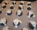 A picture of step 9 of Snowball-style Decorated Chocolate Cookies.