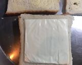 A picture of step 6 of Cheesy Corn Spinach Sandwich.