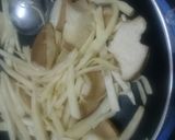 Hình bước làm 3 của món Gà hầm kim chi rau củ