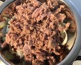 Une image de l'étape 6 de Salade d endives au thon et tomates séchées sauce noix et framboise.