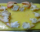 A picture of step 17 of How To Shell a Hair Crab.