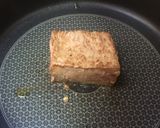 Foto del paso 3 de la receta: Tataki de ternera con puré de batata y aliño de tomate seco y albahaca