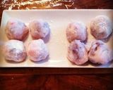 A picture of step 7 of Easy Strawberry Daifuku to Make with Kids.