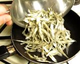 A picture of step 2 of Candied Dried Baby Sardines (Tazukuri) for New Year's.
