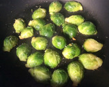 Foto del paso 2 de la receta: Coles de Bruselas salteadas🌳