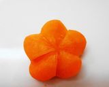 A picture of step 3 of Osechi Decorative Carrot Plum Flowers.