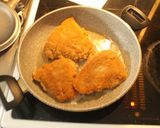 Foto del paso 6 de la receta: Milanesas de salmón con ensalada Ucraniana, y olvido