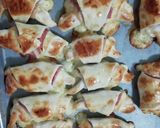 Foto del paso 3 de la receta: Medialunas Jamón y queso con disco de tarta