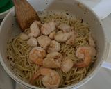 Foto langkah ke 4 dari resep Spaghetti Aglio E Olio With Shrimp.