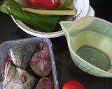 Foto langkah ke 1 dari resep Asam Padeh Ikan.