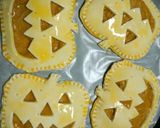 A picture of step 5 of Halloween Kabocha Squash Pie.