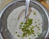 आलू सूजी पकौड़ा (Aloo suji pakoda recipe in Hindi) रेसिपी चरण 2 फोटो