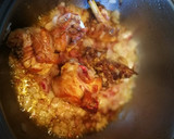 Foto del paso 2 de la receta: Arroz blanco caldoso con carne de pollo y alcachofas 🐔