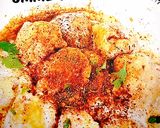 A picture of step 4 of Dahi phulkiya.