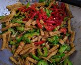 Foto langkah ke 5 dari resep Tumis Tempe Teri Paria.