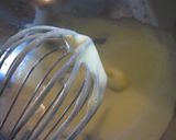 A picture of step 2 of Hollandaise Sauce for Asparagus.