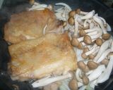 A picture of step 4 of Braised Chicken with Red Wine & Balsamic Vinegar.