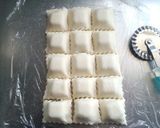 A picture of step 3 of Chocolate Pie Bites with Puff Pastry.