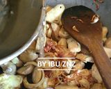 Foto langkah ke 4 dari resep Tumis Jamur Kancing dan Tahu.