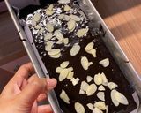 Foto langkah ke 6 dari resep Brownies Shiny Crust.