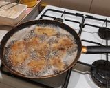 Rántott csirkemáj majonézes burgonyasalátával recept fázis 9 fotója