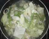Foto langkah ke 3 dari resep Sayur sop telur ala lucy's.