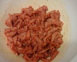 A picture of step 3 of Gyros (greek meat fry).