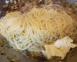 Foto del paso 6 de la receta: Risotto de spaghettini y setas