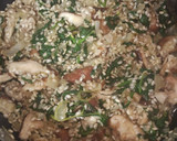 Foto del paso 3 de la receta: Risotto de setas shiitake y espinacas con trufa