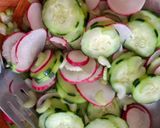 Foto del paso 4 de la receta: Ensalada cremosa de rábano, pepino y apio