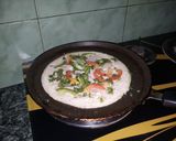 A picture of step 2 of Uttapam.