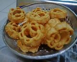 Foto langkah ke 14 dari resep Kue Kembang Goyang Renyah Anti Gagal.