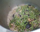 A picture of step 4 of Peas & Cashew Pulao.