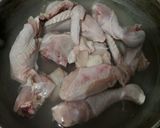 Foto langkah ke 3 dari resep Sup Ayam Herbal.