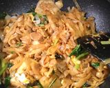 Foto langkah ke 4 dari resep Kwetiau Goreng.