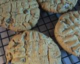 Thick Peanut Butter Chocolate Chip Cookies recipe step 4 photo