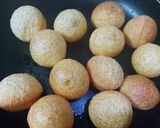 A picture of step 1 of Dahi Batata Puri.